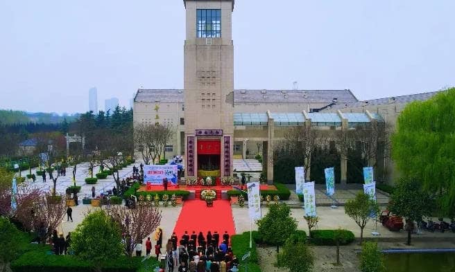 西安市第二殯儀館2014年年終總結及新春聯誼會最日召開-西安市奉正塬公墓