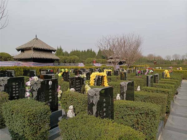 閻良漢皇樹葬墓園獲得紫鉆標(biāo)志填補(bǔ)了西安紫鉆墓園空白,這對西安墓園行業(yè)有何意義?