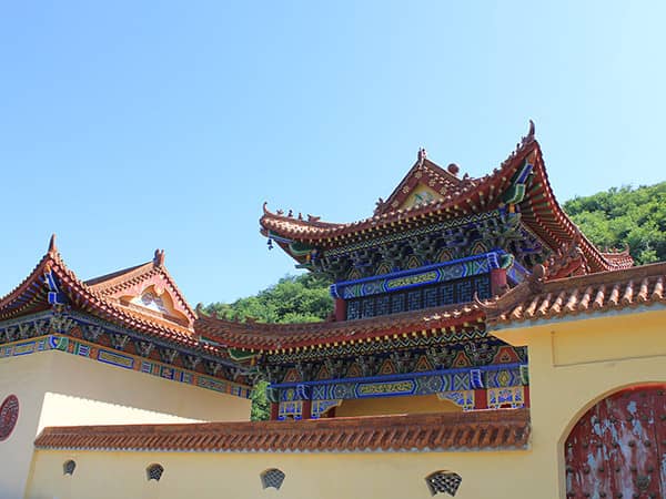西安壽陽山墓園的“代客祭掃”服務(wù)具體包括哪些內(nèi)容,如何確保祭掃活動(dòng)的莊重與真摯?
