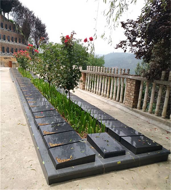 西安壽陽山墓園對于自駕車輛入園有哪些具體的管理規定，家屬在自駕前往時需要注意哪些事項？