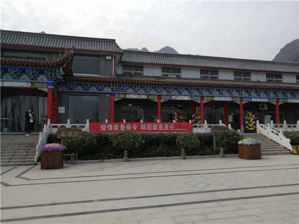 西安九龍山和鳳棲北公墓哪個好,悼念逝去的親人