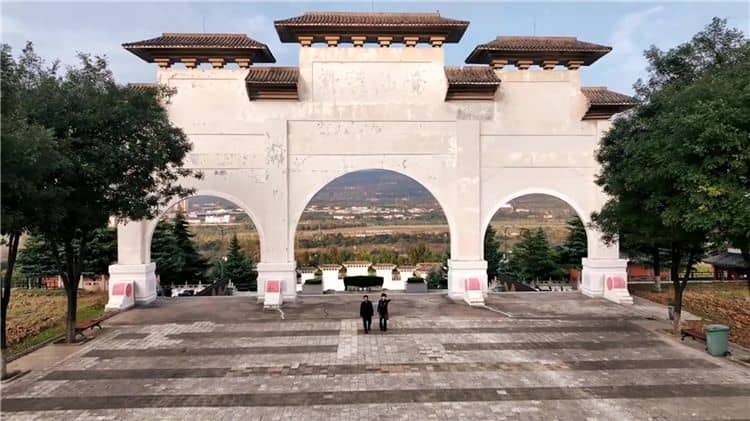 西安霸陵墓園提供免費(fèi)咨詢服務(wù)嗎