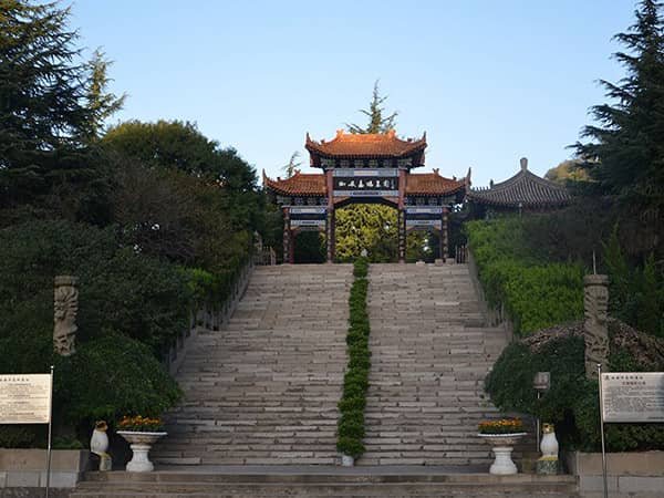 西安高橋墓園清明祭掃,墓地購買攻略