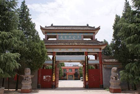 西安鳳凰嶺公墓園價(jià)格解析:了解收費(fèi)標(biāo)準(zhǔn)與服務(wù)內(nèi)容