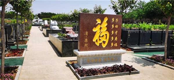 骨灰寄存只能在殯儀館進行嗎?還有哪些地方可以選擇?